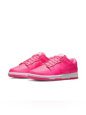 Nike dunk low mens Low-Top Sneakers in Vibrant Pink